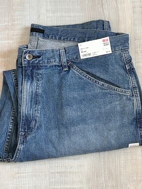 NWT Uniqlo Wide Fit Jeans 38 X 31 Men's All season tapered legs